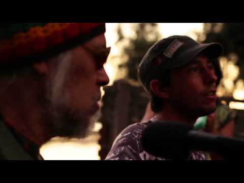 Laguna Pai - Malavibra (contigo no es) Feat. Pochi Marambio y Henry Ueunten.