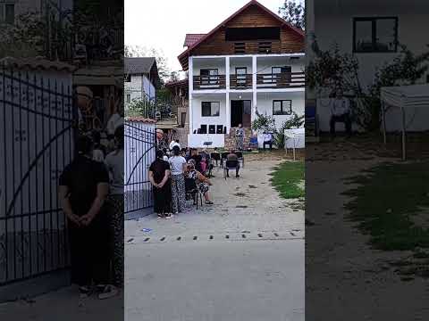 evanghelizare biserica Adonai Contesti cu sora Corina Moldovan