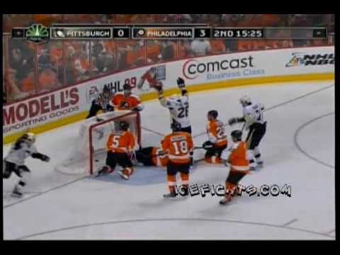 Sat Apr-25-09 D. Carcillo Vs M. Talbot roughs PIT At PHI