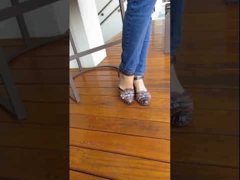 Sandália Marion Salto Baixo Couro Legítimo