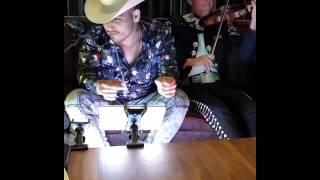 ESPINOZA PAZ A VECES (MARIACHI)