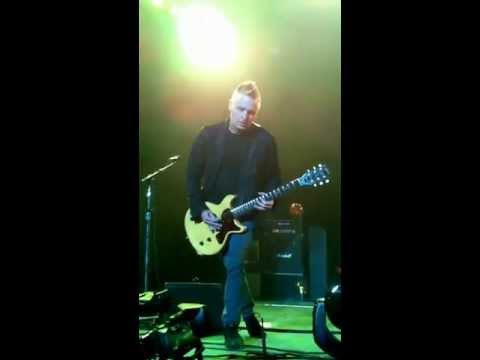 PEARL JAM-MIND YOUR MANNERS-First live performance-London,Canada 7-16-2013