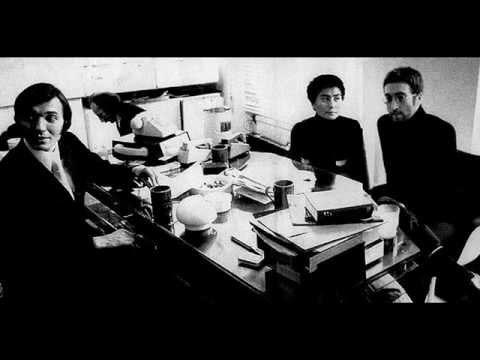 Karel Gott mluví o setkání s Johnem Lennonem