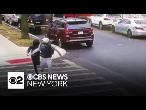 2 persons of interest sought in Queens teen's stabbing death