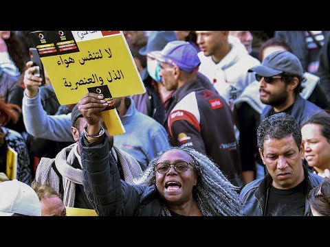مئات المحتجين يتظاهرون في تونس ضد العنصرية