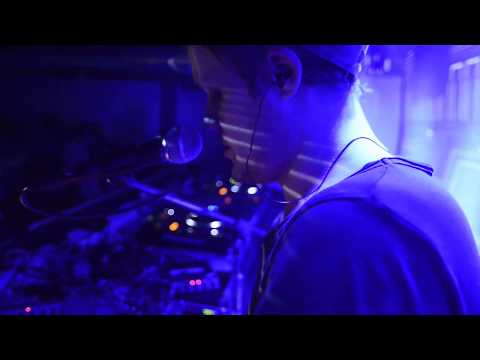 Jan Blomqvist - Dancing People Are Never Wrong / LIVE at BOILER CLUB