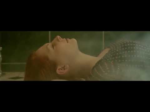 Videoclip de Hush Hush — Avril Lavigne
