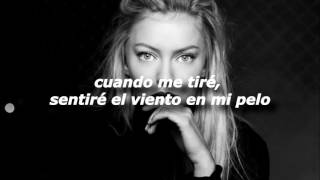 Astrid S - Jump (en español)