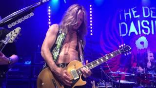 The Dead Daisies - Long Way To Go (16/06/2017, Forum de Vaureal)