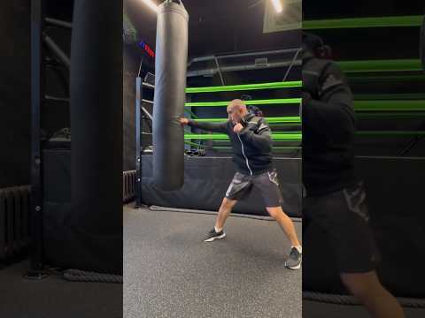 Джеб со сменой стойки — удар, которого не ждут #boxing #motivation #mma #kickboxing #sports #prihod