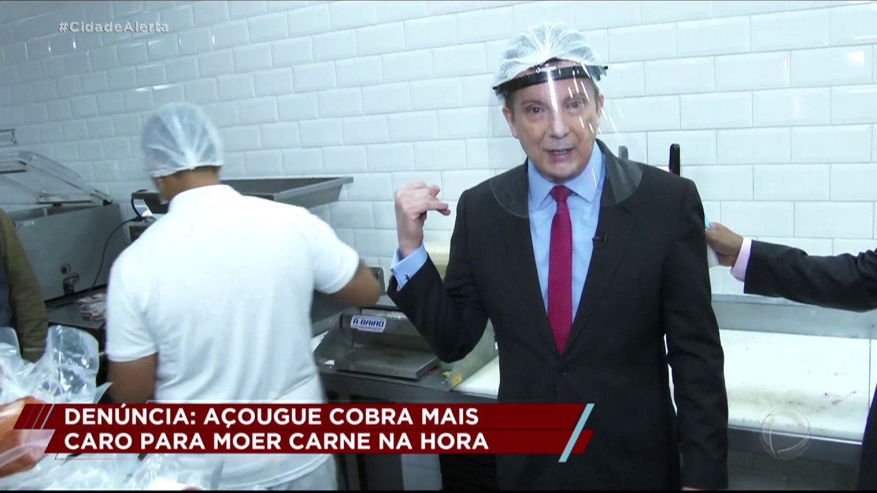 Consumidora reclama de açougue que cobra mais caro por carne moída na hora