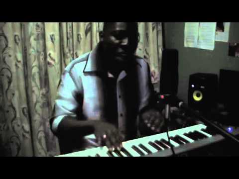 Earl W Green  performs Unga Tsheli muntu  live in studio