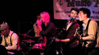 Alexz Johnson | Show Vlog &amp; Gonna Get It at Maxwells