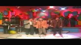 Los Hermanos Rosario ~ la morena (en vivo)