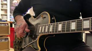 Video thumbnail for Gibson les Paul Custom 1955 black beauty by Miraldo Vidal