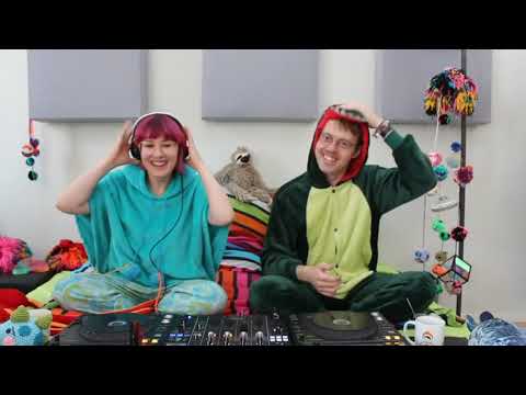 Bebetta In Bed #52 Bed2Bed with HOVR