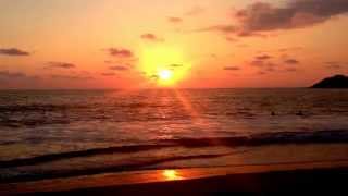 preview picture of video 'Amazing sunset in Zicatela beach.'