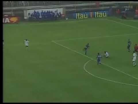Marcelinho Carioca (Santos) - 11/11/2001 - Santos 4x2 Cruzeiro - 1 gol