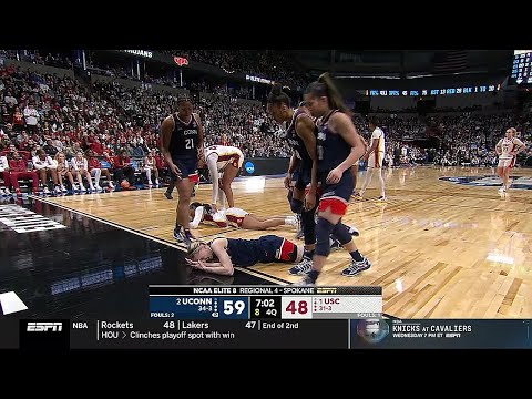 🤕 Paige Bueckers, Kennedy Smith SMACK EACH OTHER, fall HARD | UConn Huskies women's basketball