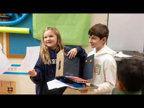 Progressive Ed Moments | Orchard teachers transform the science room into a cell