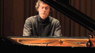 Paul Lewis‐Schubert：Klavierstücke in E flat minor D946 no.1