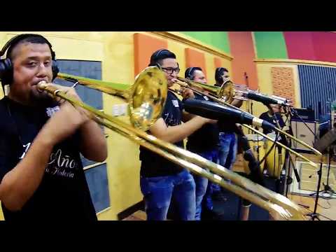 LA CANOA RANCHA - FUZION 4 Ft  NIEVES MARTINEZ (VIDEO OFICIAL EN VIVO 2018)
