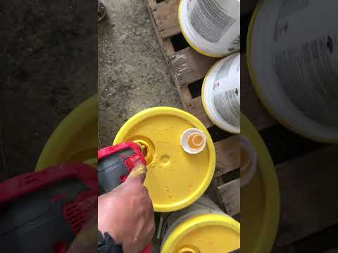 ROAD MARKING PAINT ENNIS FLINT, MTQ APPROVED PRODUCT. MIXING OF PAINT USING DRILL, DAY 3