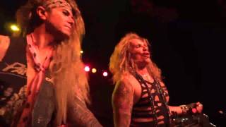 "Gold-Digging Whore" in HD - Steel Panther 11/30/11 Philadelphia, PA