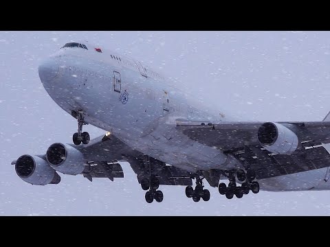 ✈️❄️WINTER TAKEOFFS & LANDINGS 🇷🇺 Moscow Airports Plane Spotting in Russia