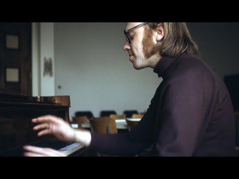 Valery Afanassiev plays Schumann 3 Fantasiestücke, op. 111 – live 1984