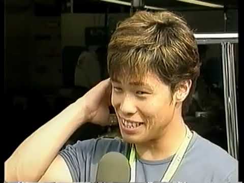 1998 F1 Italian GP - Nagano gold medalist Hiroyasu Shimizu (500m speed skating) visit Minardi team