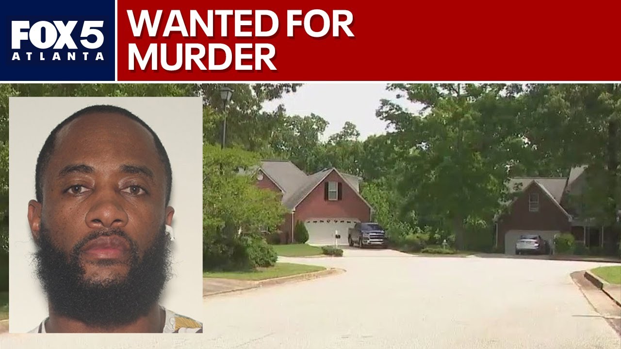 Man accused of murdering mother on the run | FOX 5 News