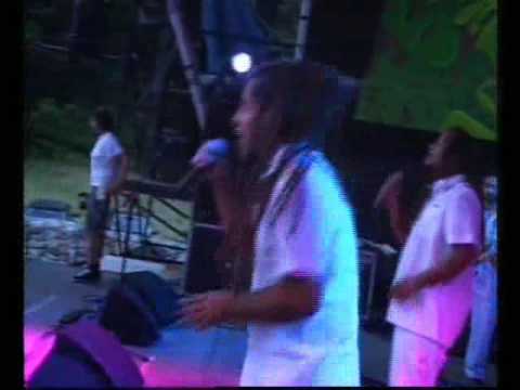 TRAIN TO ROOTS - "SARDEGNA" LIVE @ ROTOTOM SUNSPLASH 2009