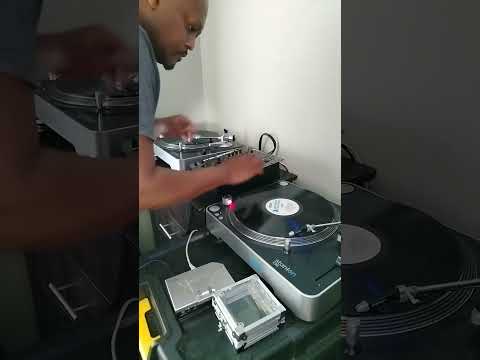 August Vinyl Mix by Bandra