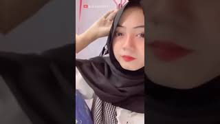 Download lagu DJ Tiktok Cewek Cantik Nangis         (Story Wa 30 Detik) mp3