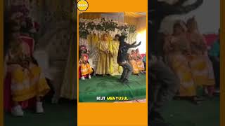 Download lagu COME TO A FRIEND'S WEDDING JUST TO DO SALTS⁉️ #lol mp3