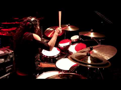 Vera Cruz Island (Vera Figueiredo) live at Dinâmika Drumfest - Italy