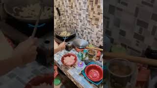 Download lagu katanya kalau istri di temenin suami saat masak bakal enak masakannya? #suamiistri #masak mp3 Download lagu katanya kalau istri di temenin suami saat masak bakal enak masakannya? #suamiistri #masak mp3