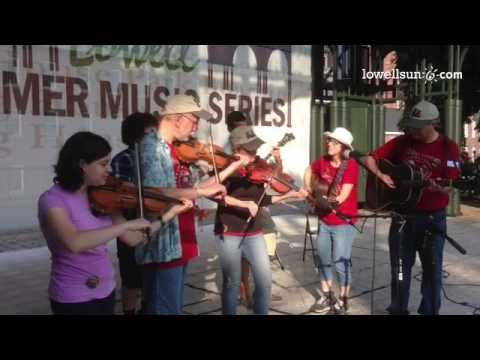 Some of the winners of Lowell Banjo & Fiddle Competitiin play together. #Music @lowellsunnews