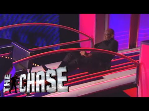 The Chase | The Dark Destroyer Literally Lies on the Floor After Incredible Comeback!