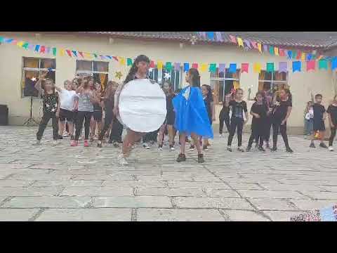 LUNA DE CANDELA - MÚSICA Y EXPRESIÓN CORPORAL