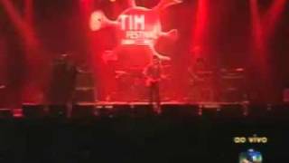 The Libertines - Death on the stairs - Live at Tim Festival 07-11-04.mp4