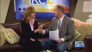 KCL - Chely Wright returns to KC for her cause 'LikeMe'