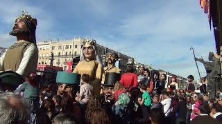 preview picture of video 'Comparsa de Gigantes y Cabezudos de Zaragoza - 11 de octubre de 2014'