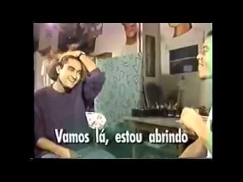 Zeca Camargo safadinho. Pergunta indiscreta para Mike Patton