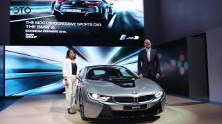 BMW i8 Diluncurkan Dalam Ajang GIIAS 2016 | Oto.com