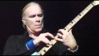 The WINERY DOGS Mike Portnoy / Billy Sheehan SOLOS. 22/09/2013 Live Madrid