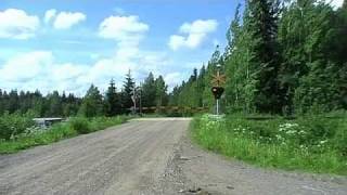 Regional train 783 passes Kollinjoki level crossing