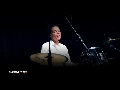 Sabine Pyrker - Keep On Drumming