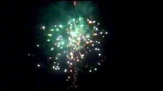 preview picture of video 'Foc de artificii in Mereni [29.04.2012]'